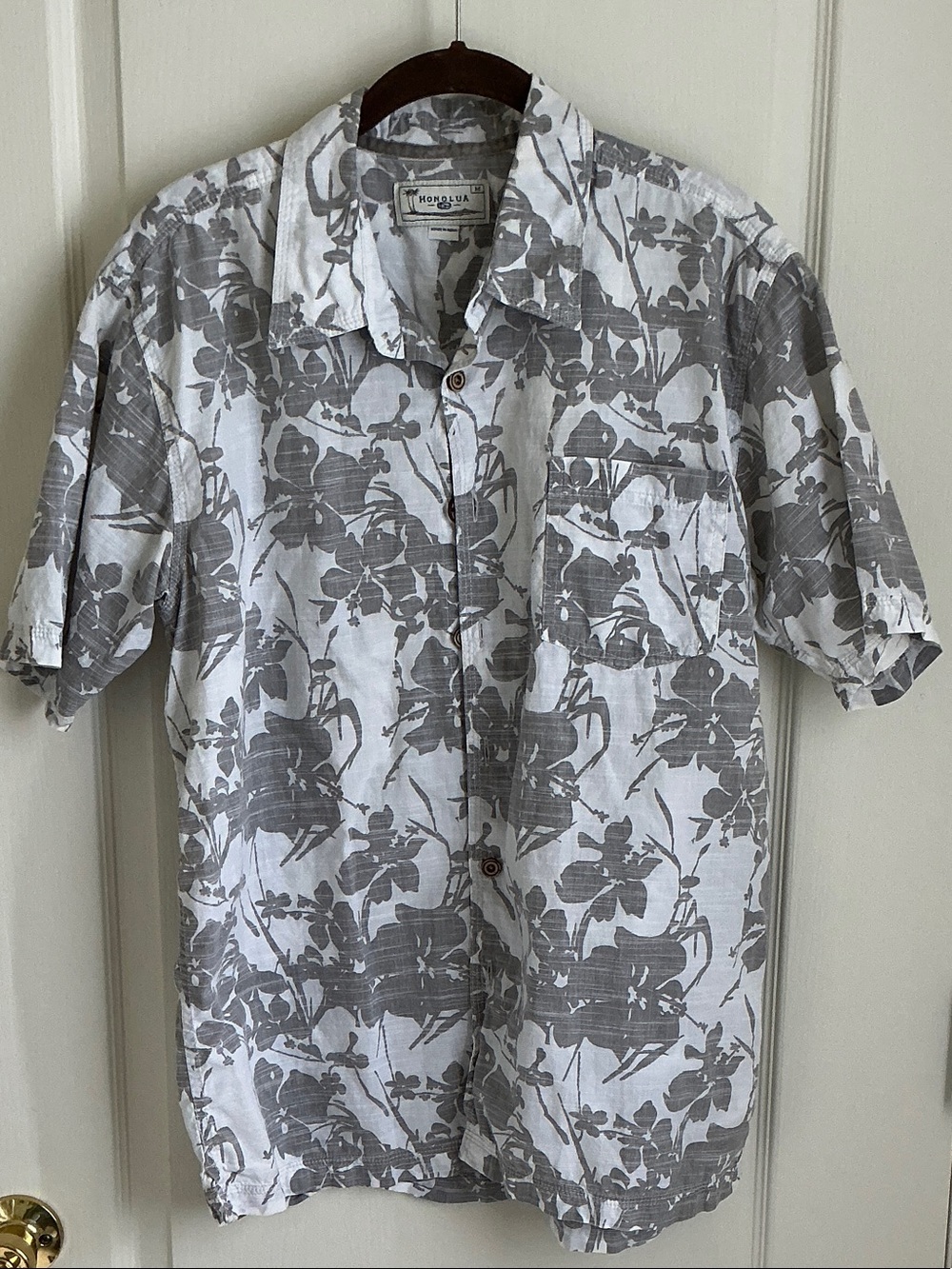 Honolua Gray Floral Short-Sleeve Button-Down Shirt